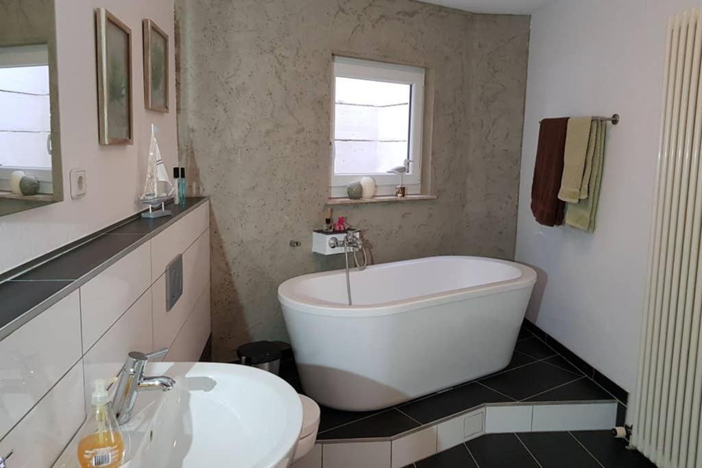 Idyllische Ferienwohnung Zum Wohlfuehlen+Entspannen Lichtenstein  Екстериор снимка